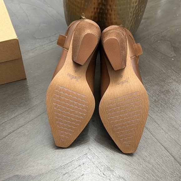 ZODIAC Women's Roslyn Western Booties - Picture 4 of 13